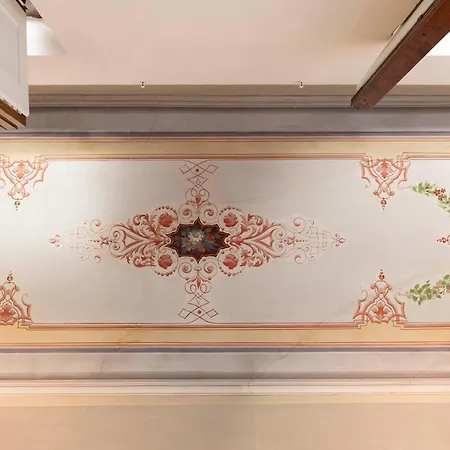 Santo Spirito Huge Apartment-3